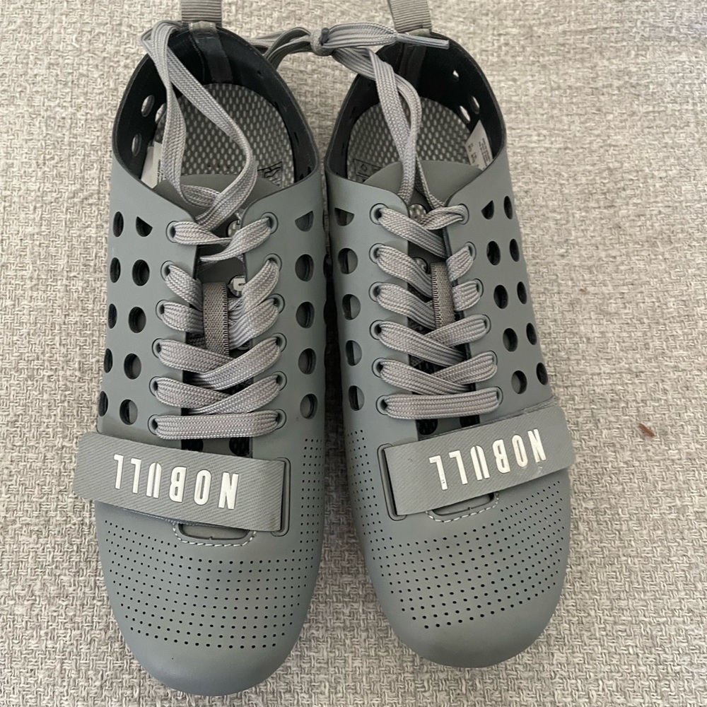 No Bull spin cycle shoes